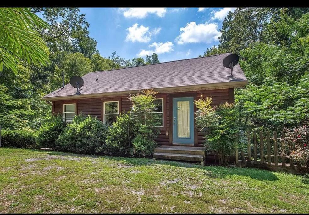 Smokey Mountain Retreat, Hot Tub, Game Room, Sleeps 8! Gatlinburg Εξωτερικό φωτογραφία