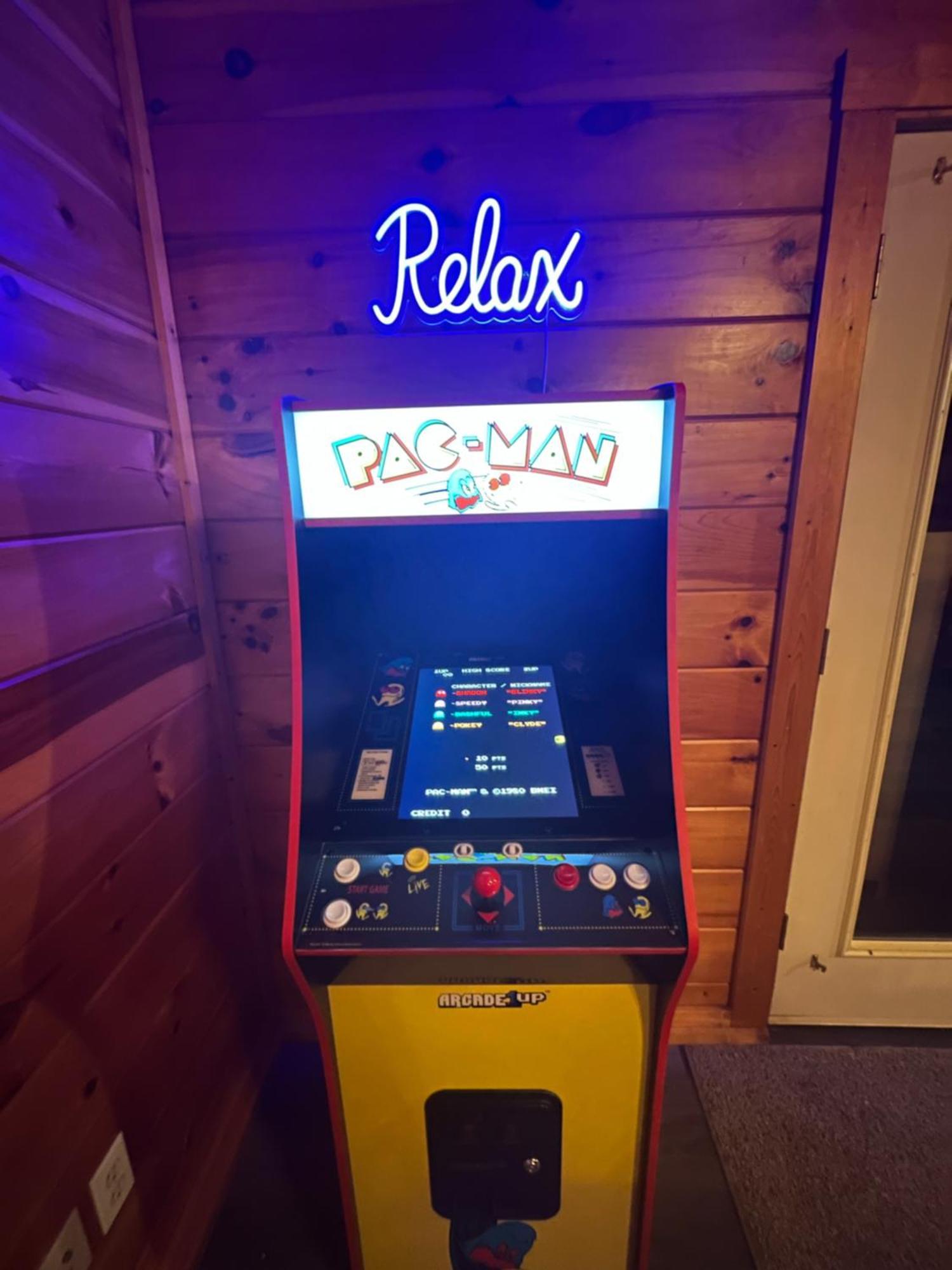 Smokey Mountain Retreat, Hot Tub, Game Room, Sleeps 8! Gatlinburg Εξωτερικό φωτογραφία